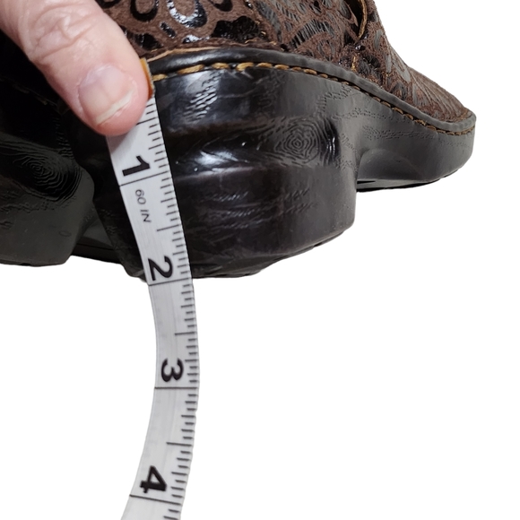Born B.O.C. Women’s Brown Leather Clogs Size 7.5 - Picture 6 of 9